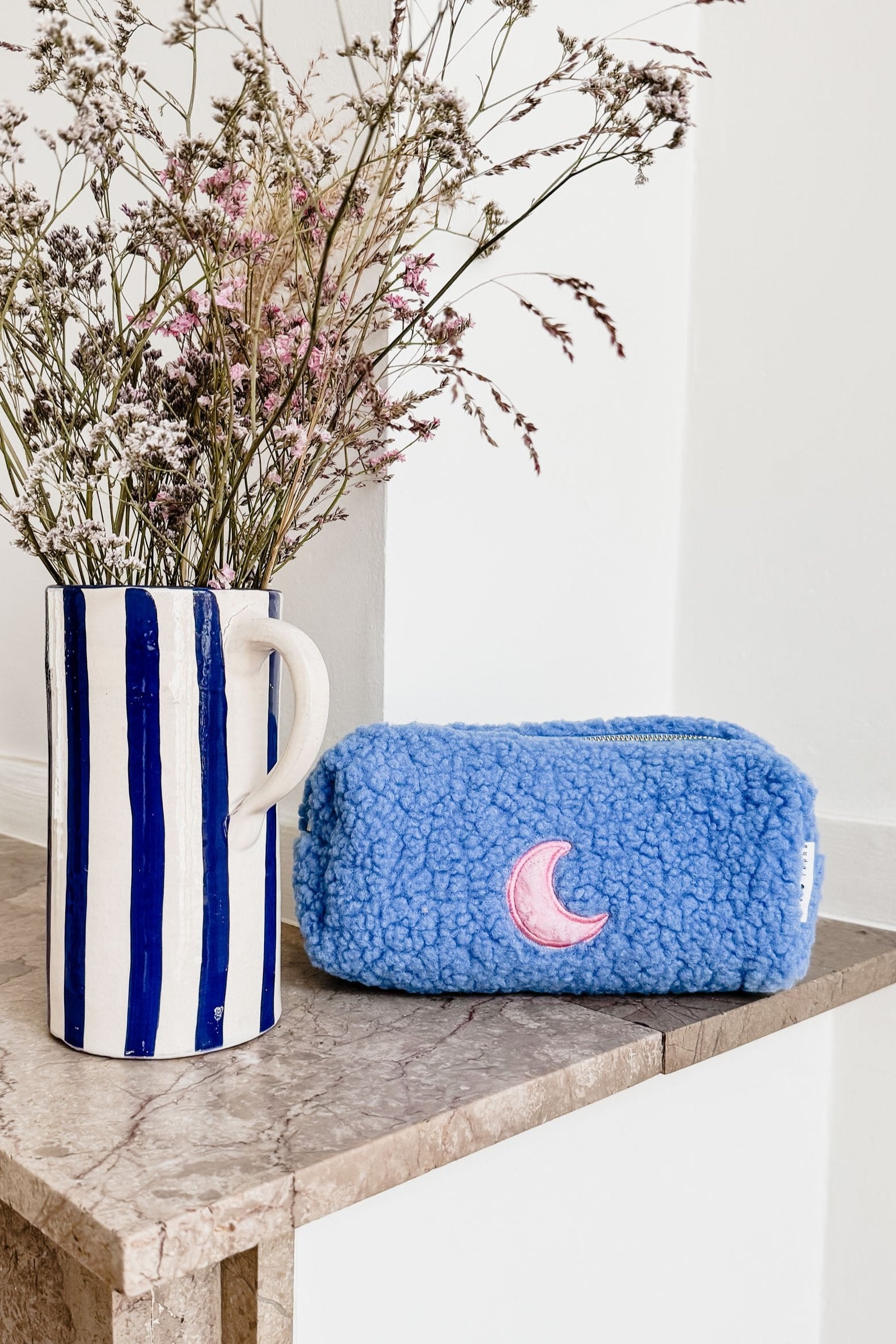 Ella and Rapha Moon pochette blu tessuto teddy