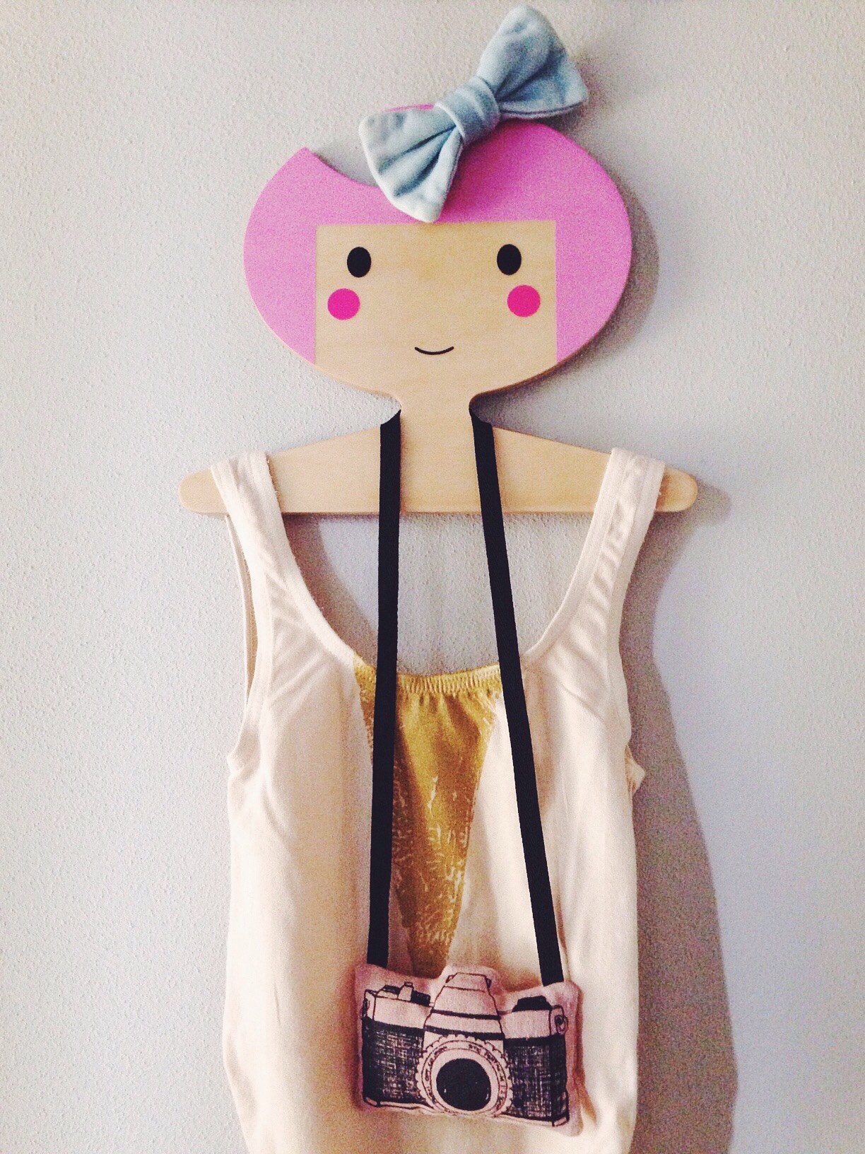 Red Hand Gang bambina gruccia legno rosa 25 cm