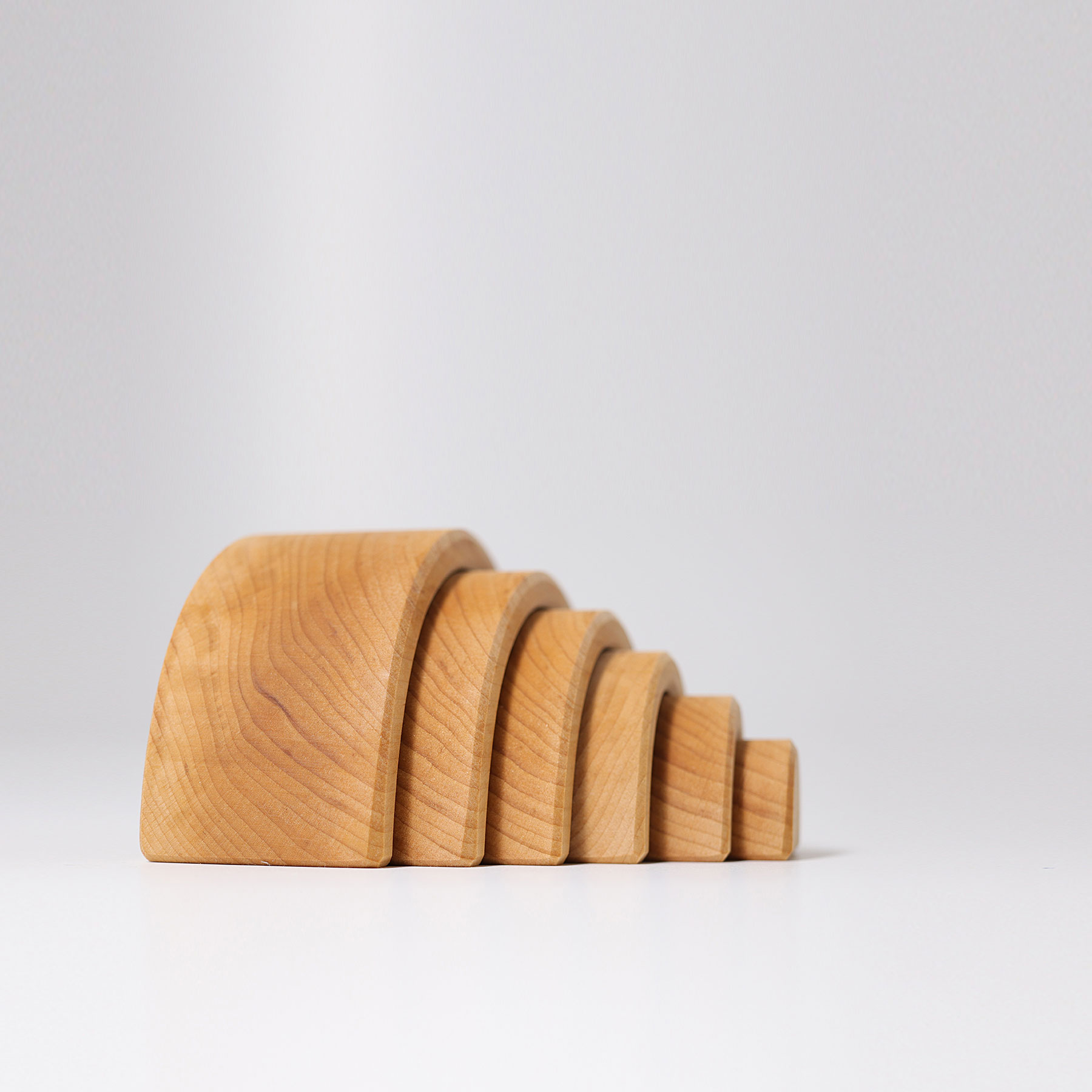Grimm's Arcobaleno 6 Pezzi Naturale impilabile legno 17 cm