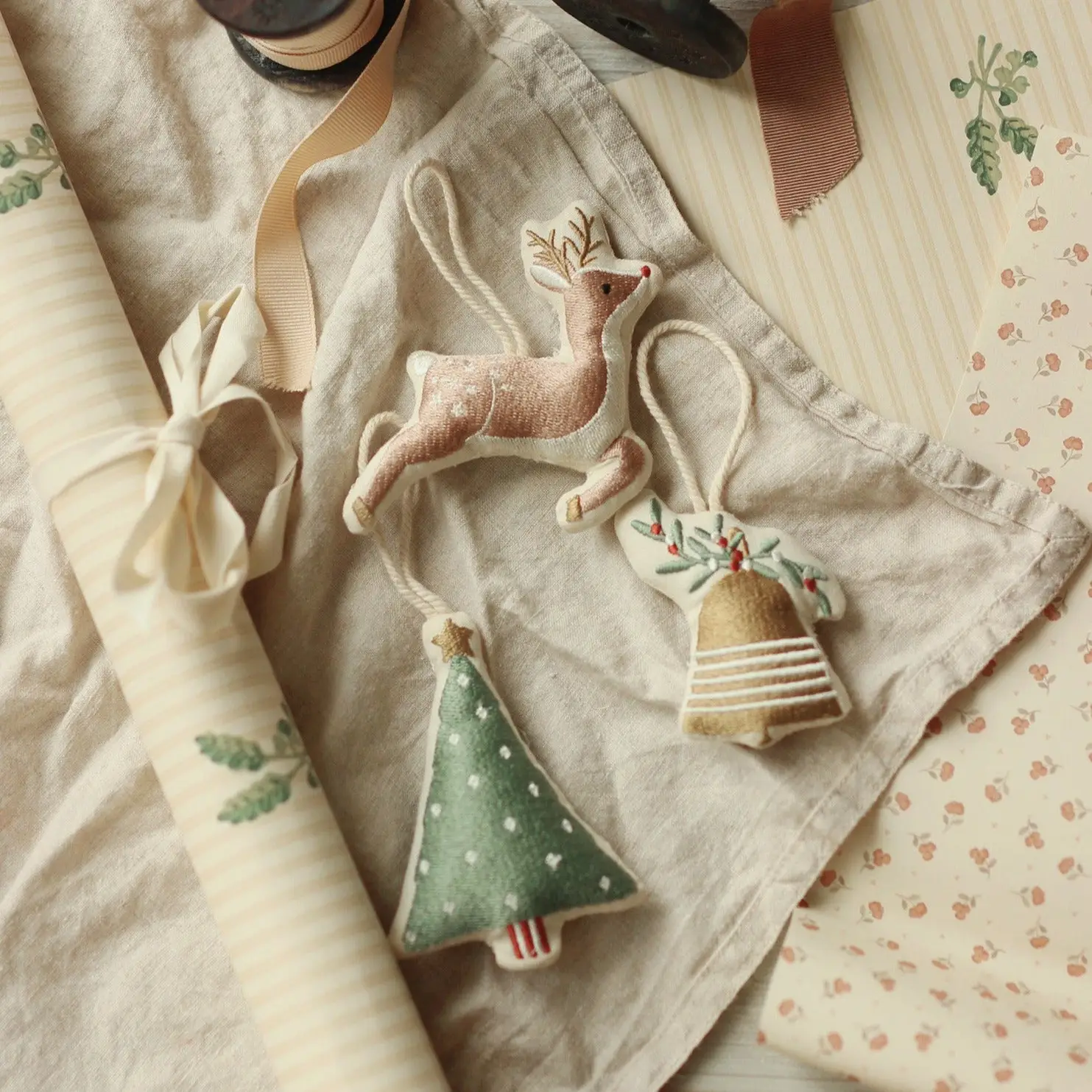 Avery Row Winter Woodland decorazioni albero 3 pezzi