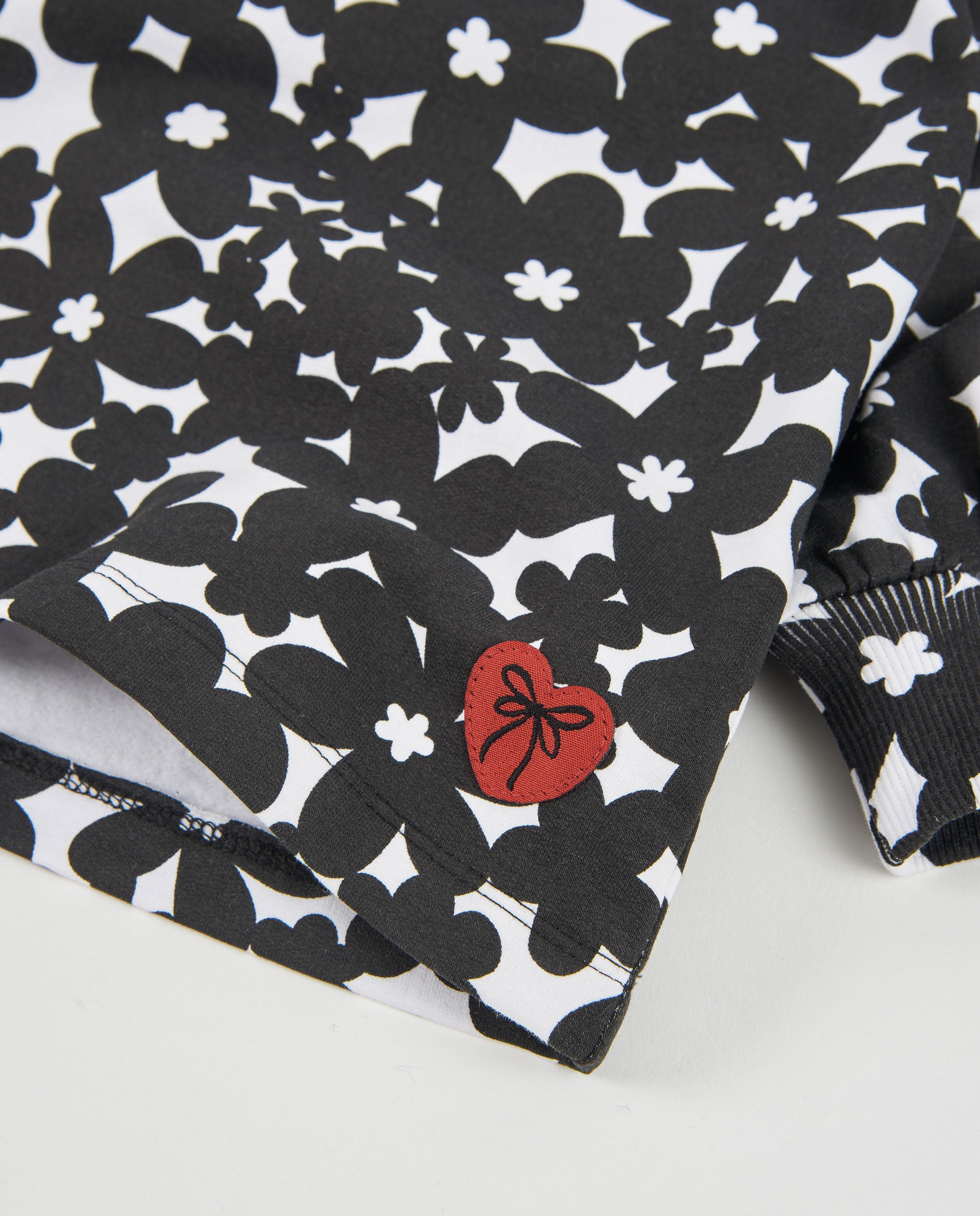 Tuc tuc Floral Symphony vestito felpa fiori nero