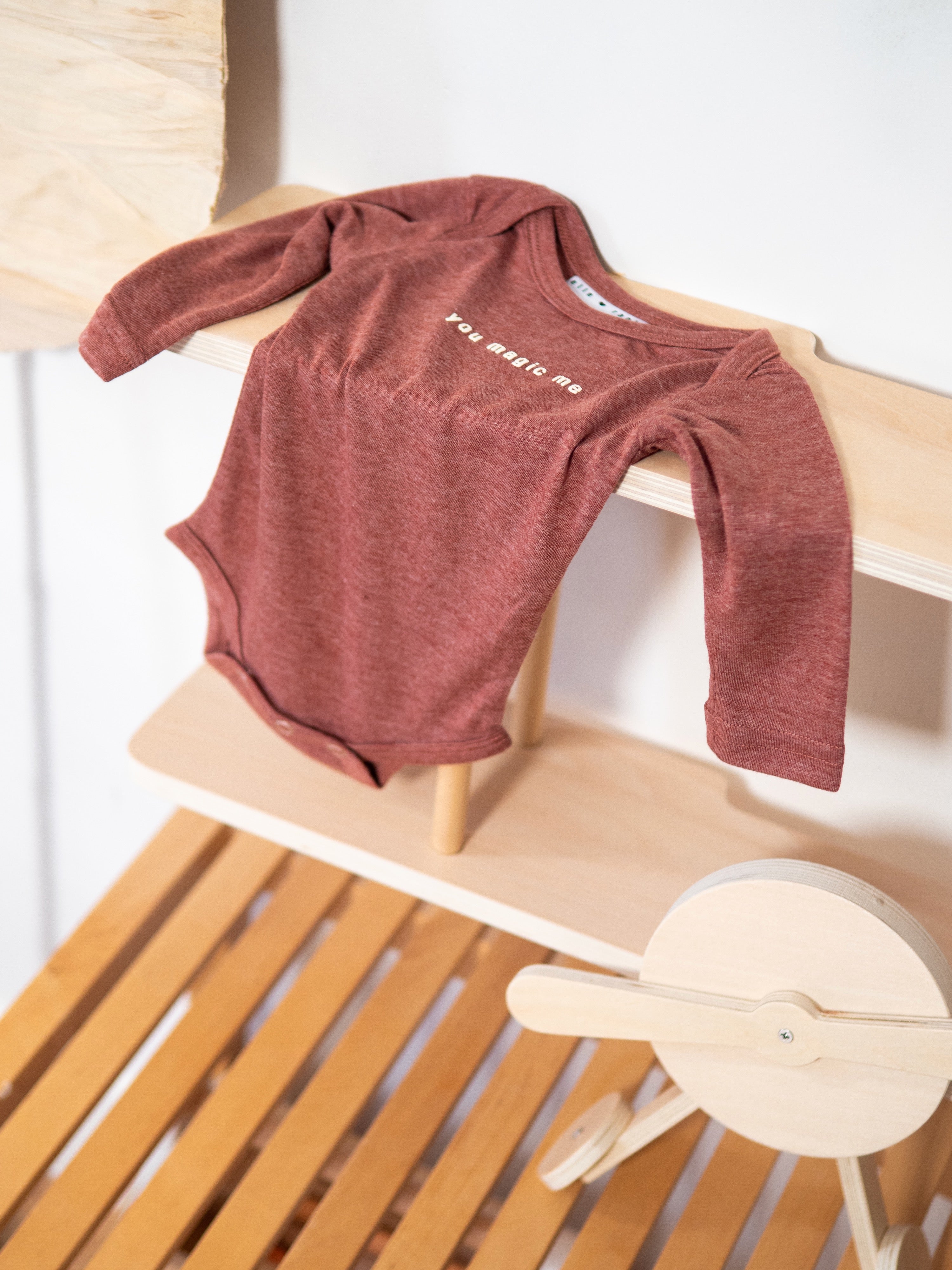 Ella and Rapha You Magic Me body neonato terracotta cotone