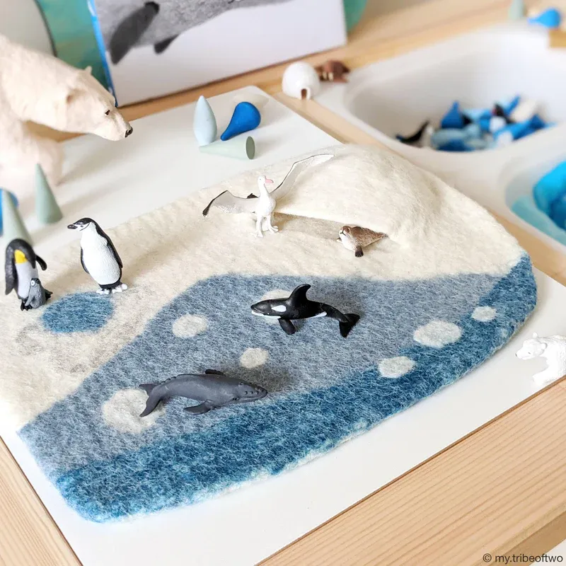 Tara Treasures Arctic Polar Playscape tappeto feltro