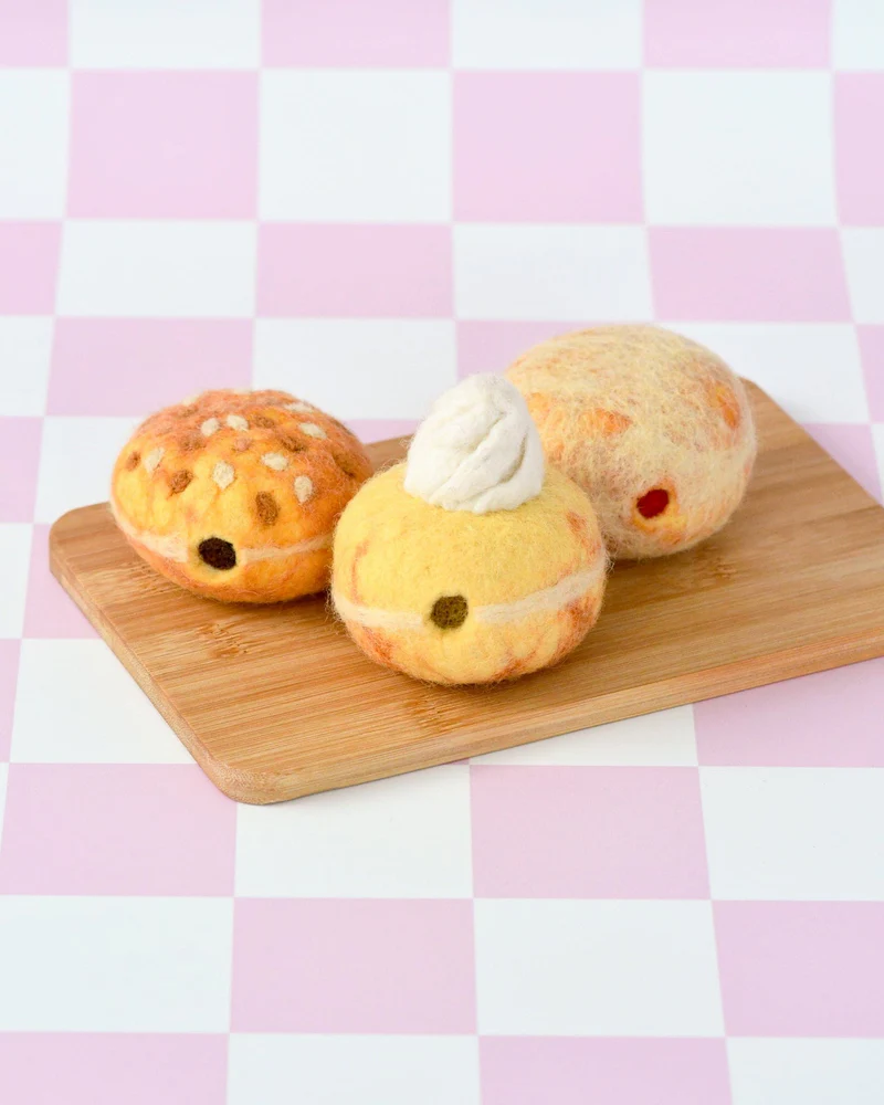 Tara Treasures Hot Jam Doughnut ciambella feltro