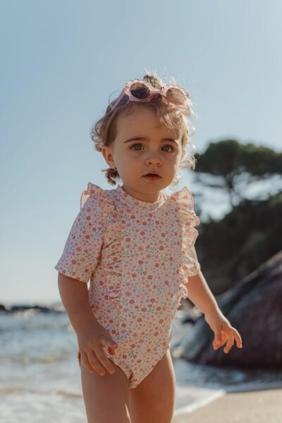 Little Dutch costume mare bambina rosa fiori UPF 40+ manica corta