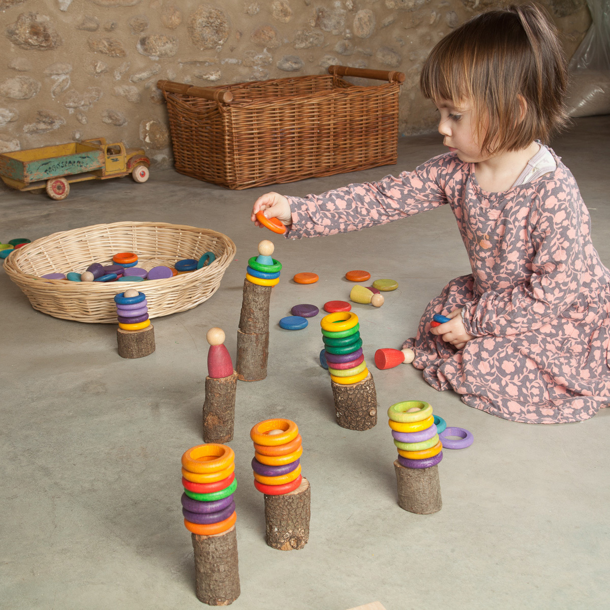Grapat Nins Monete Anelli gioco legno colori spenti