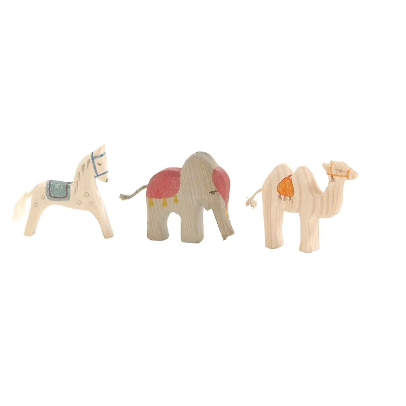 Ostheimer Cavalcature Set 3 Figure in Legno 7 cm