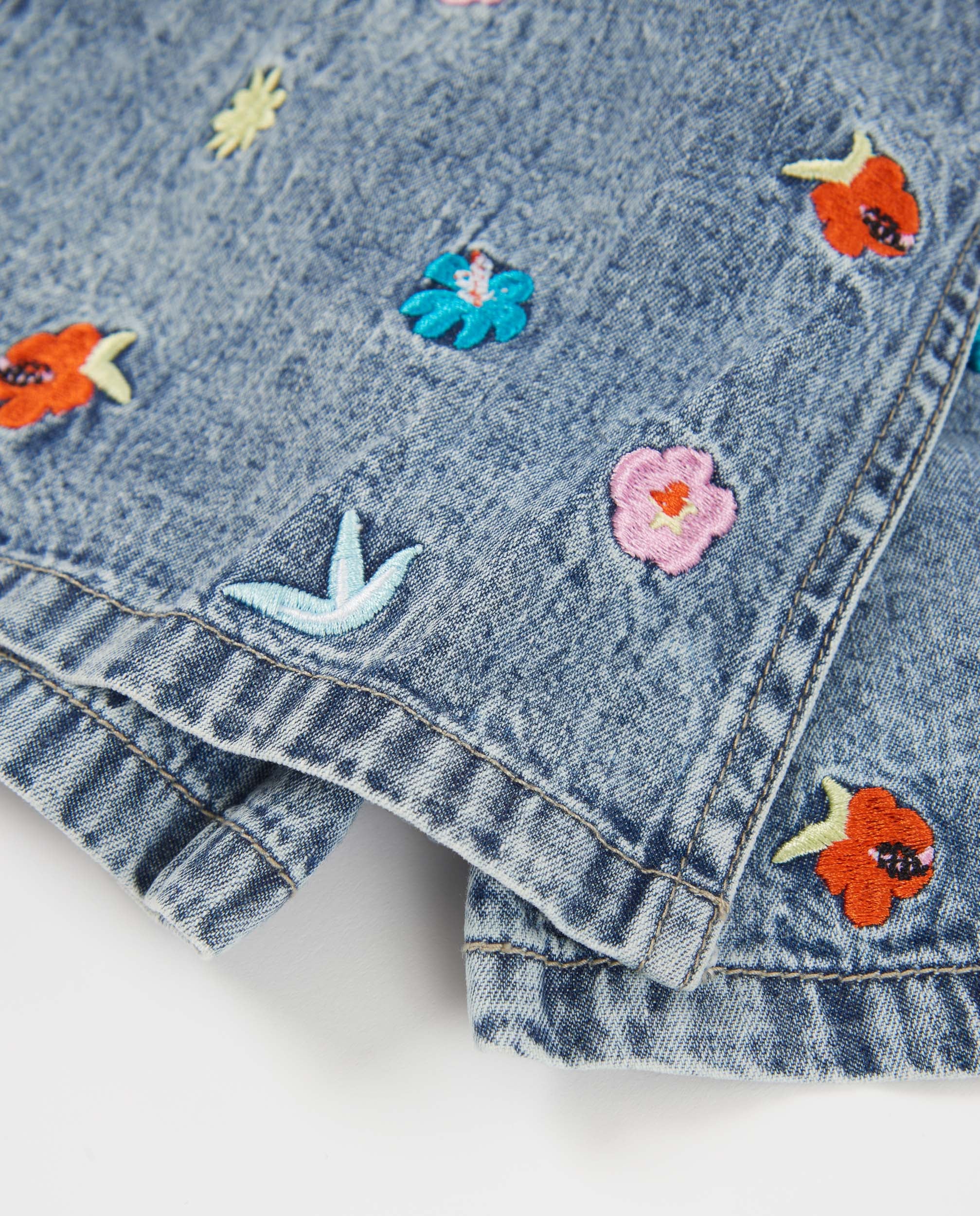 Tuc Tuc shorts bambina denim ricamo floreale jeans