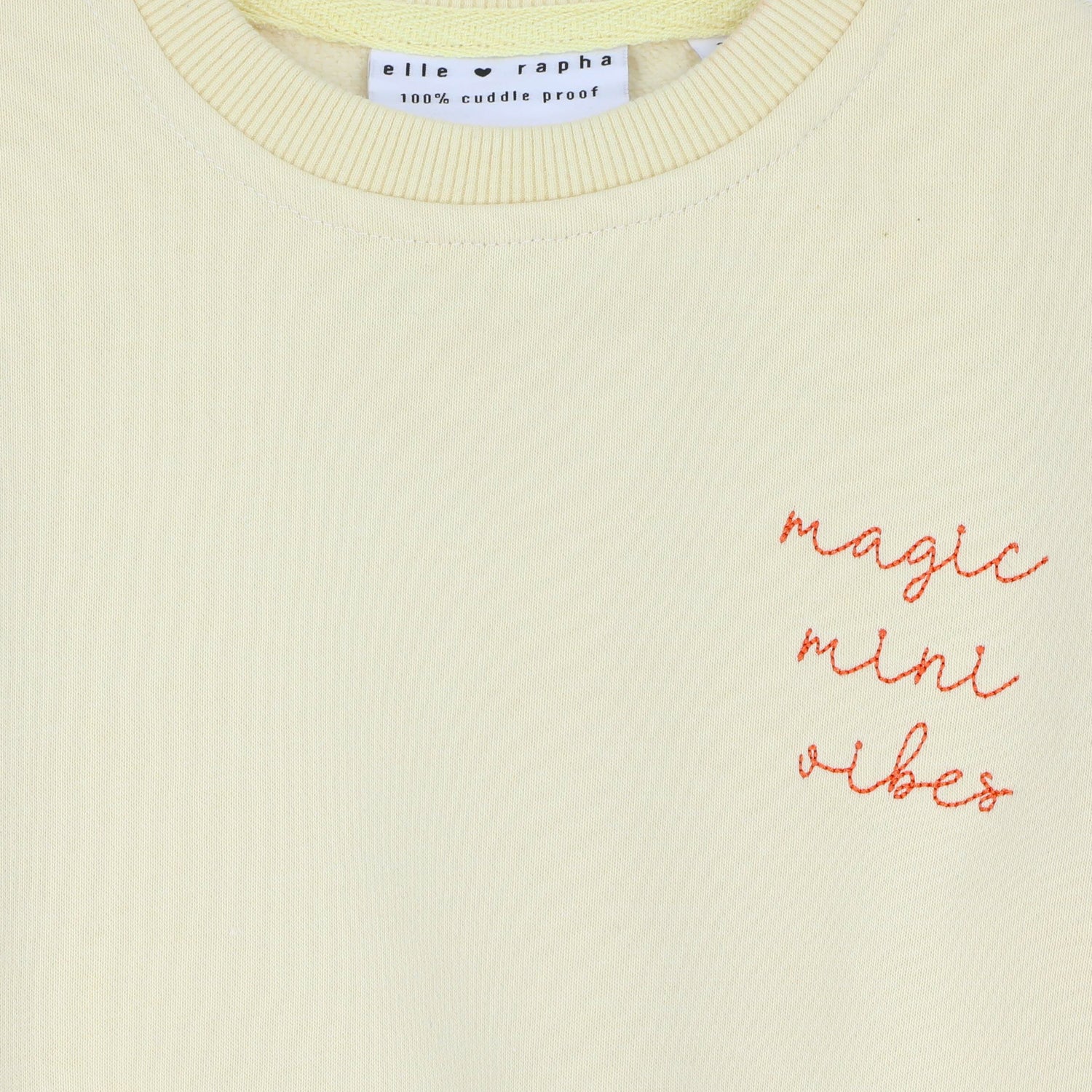 Ella and Rapha Mini felpa creamy seashell beige loose fit