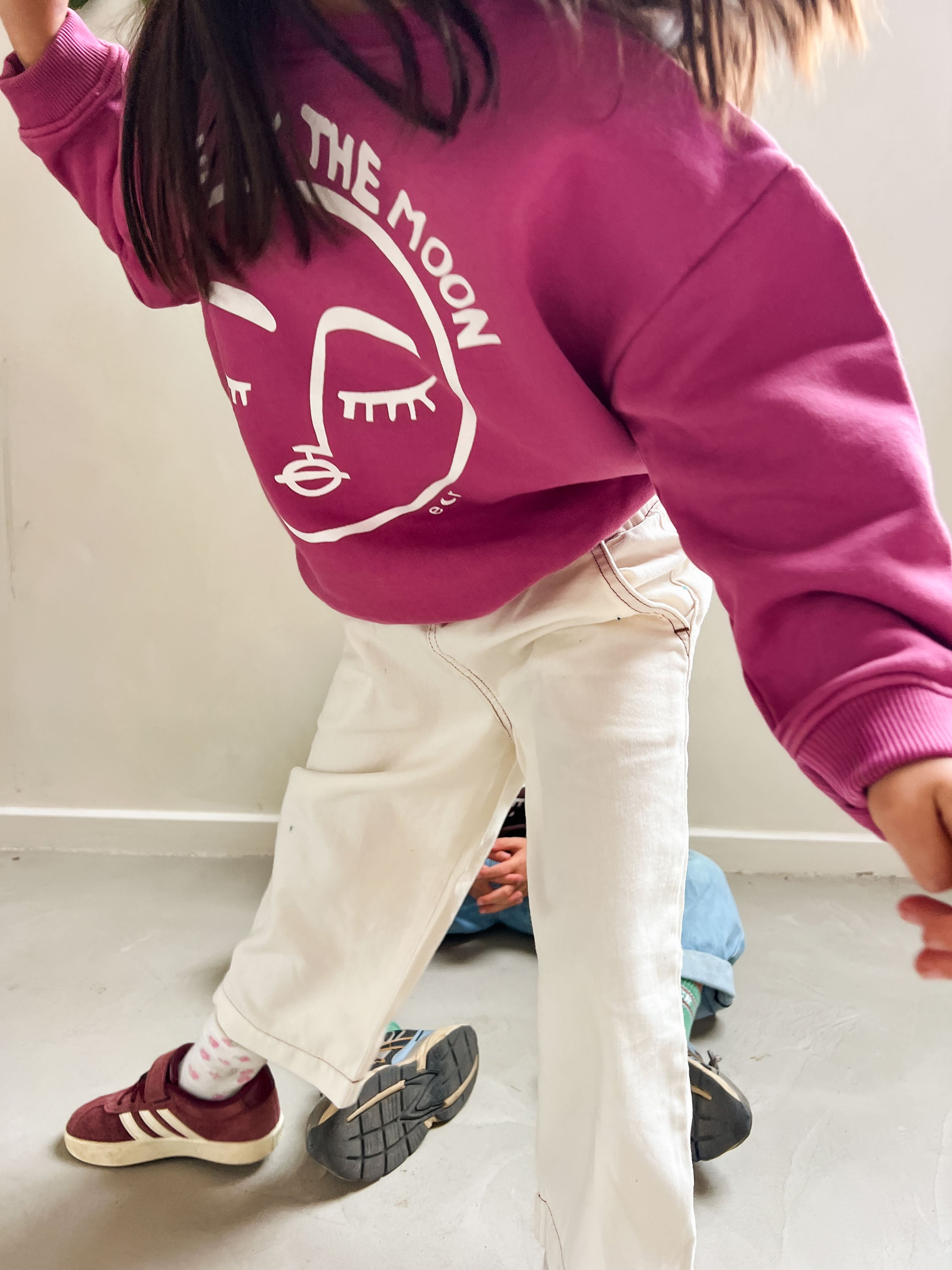 Ella and Rapha Love by the Moon felpa bimba rosa cotone