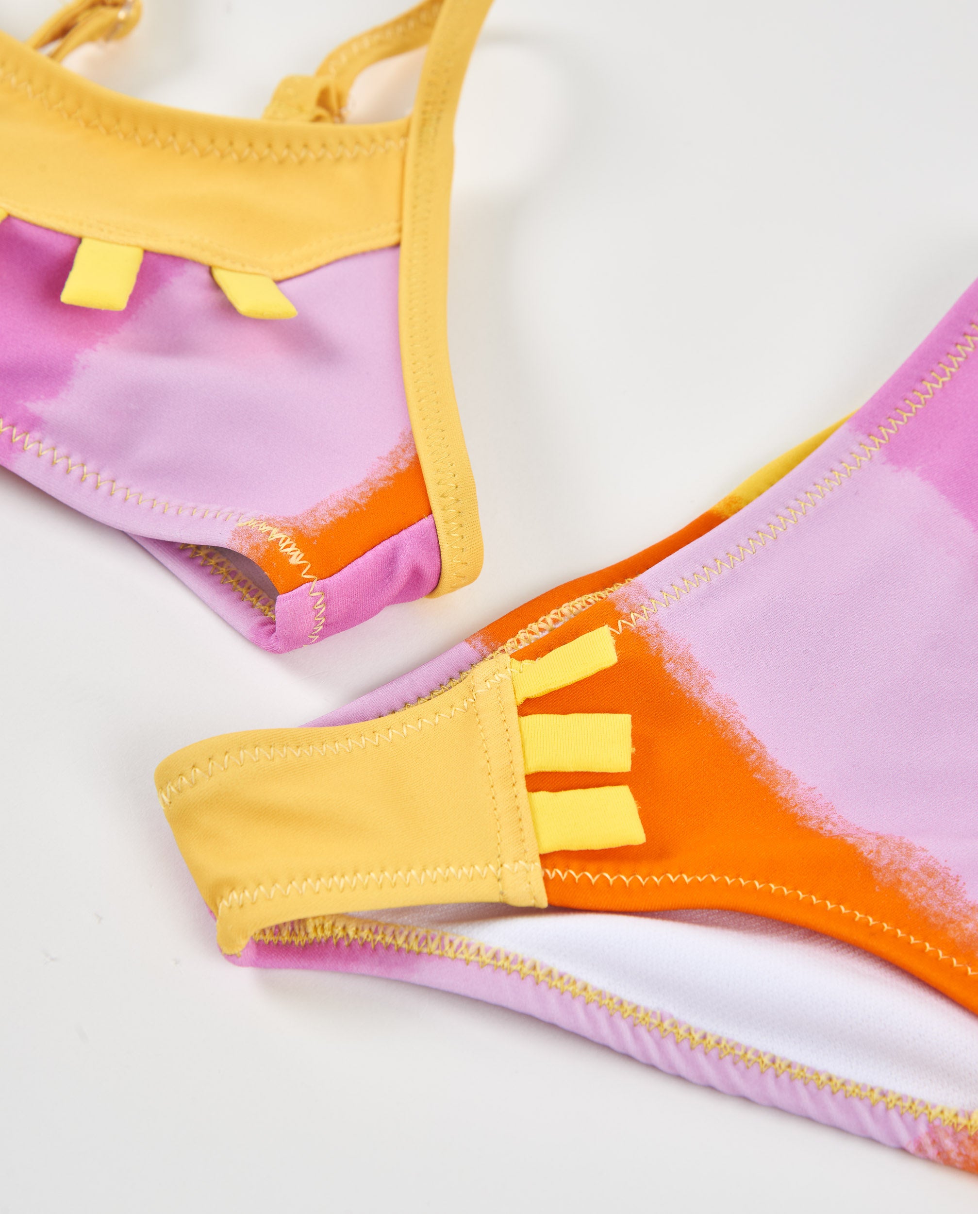 Tuc Tuc bikini bimba rosa con laccetti costume mare