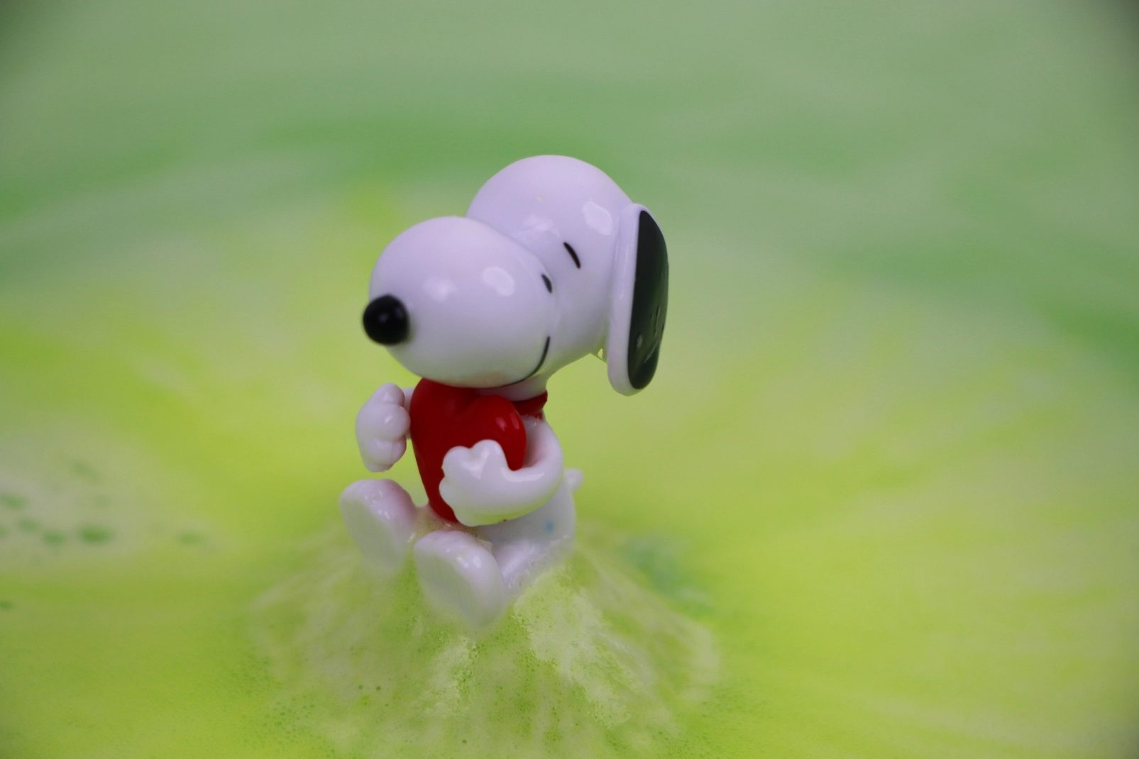 Zimpli Kids Baff Bombz Peanuts Surprise bomba bagno Snoopy