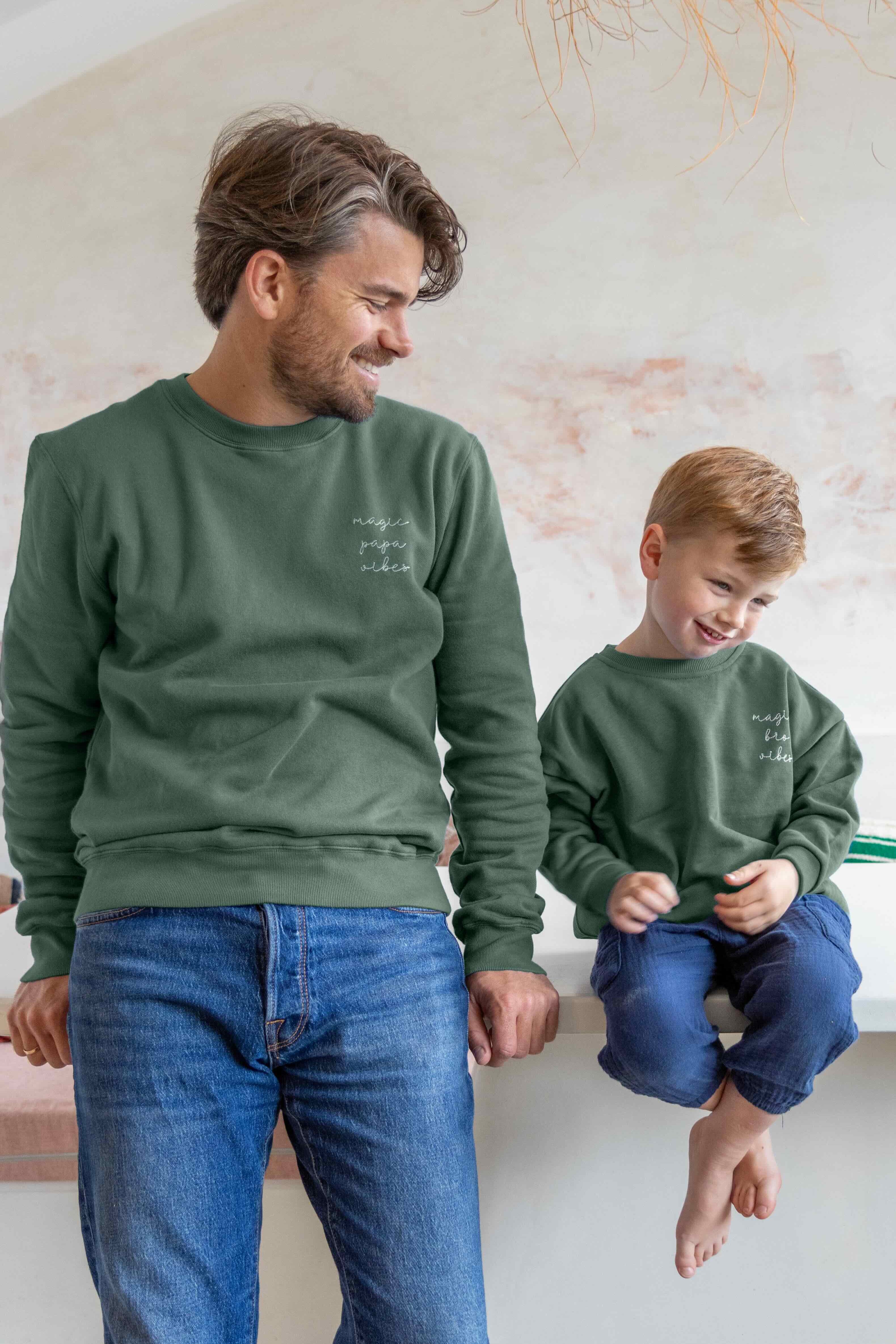Ella and Rapha Papa felpa uomo verde pino cotone bio