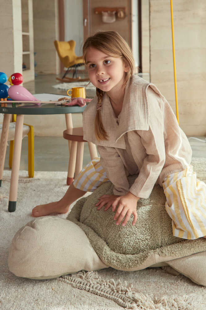 Lorena Canals Mrs Turtle mega pouf tartaruga verde 115 cm