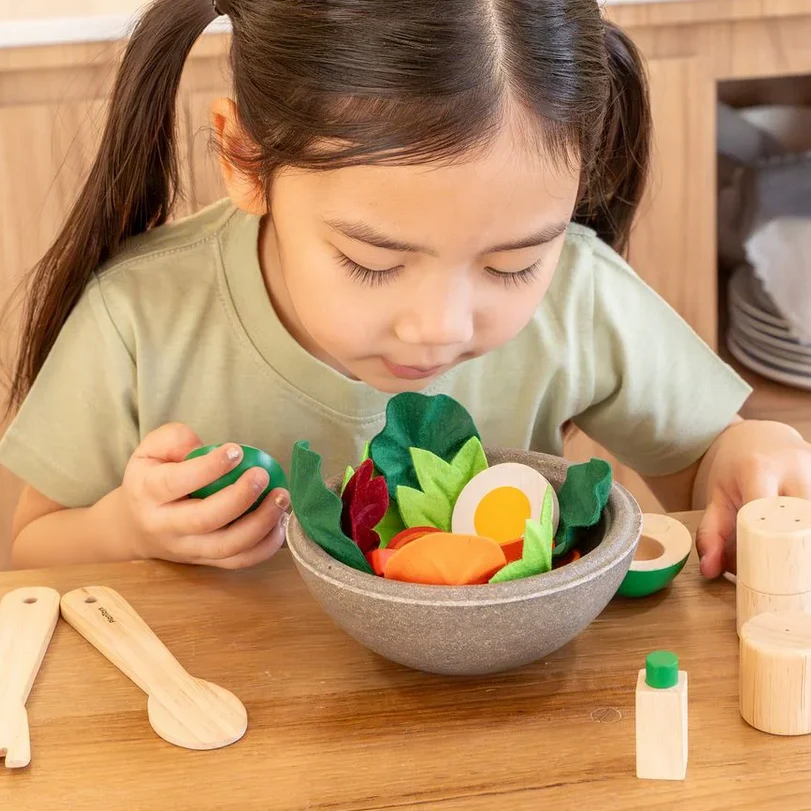 Plan Toys Little Chef Salad Set Cucina Legno 26 Pezzi