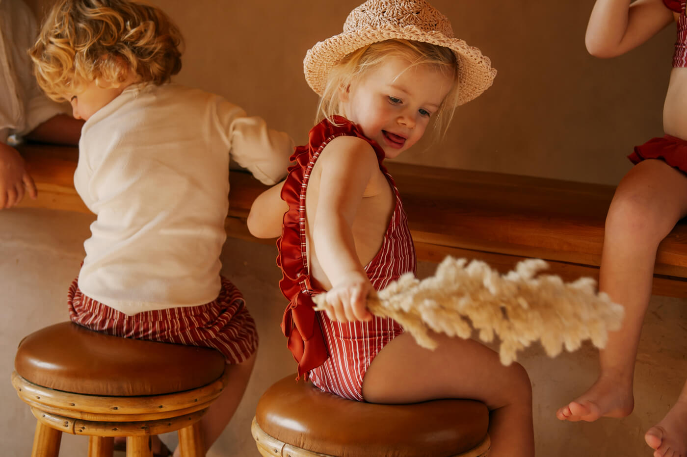 Ella and Rapha Riad Red costume intero bambina rosso UPF50