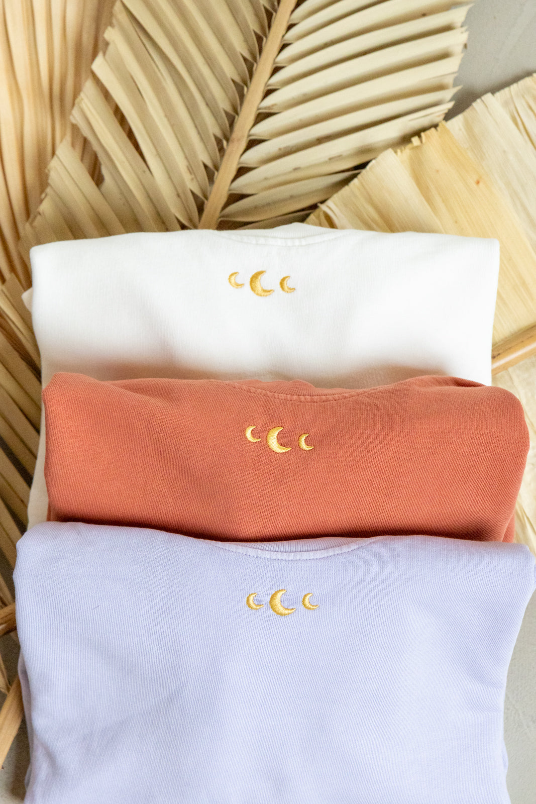 Ella and Rapha Little Moons loose fit felpa terracotta cotone organico