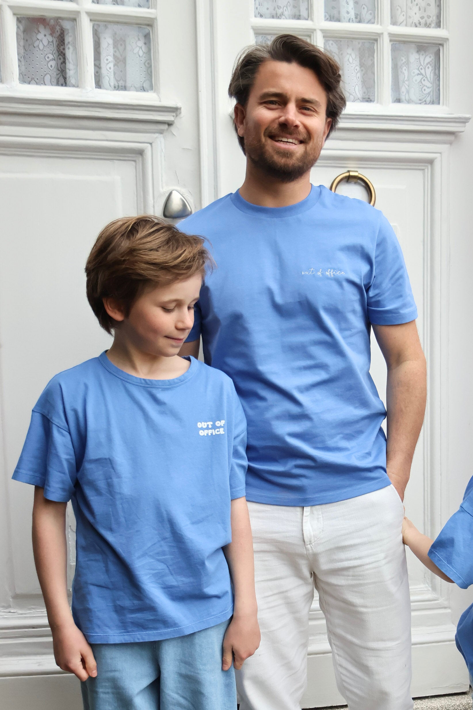 Ella and Rapha Out of Office t-shirt blu cotone bio