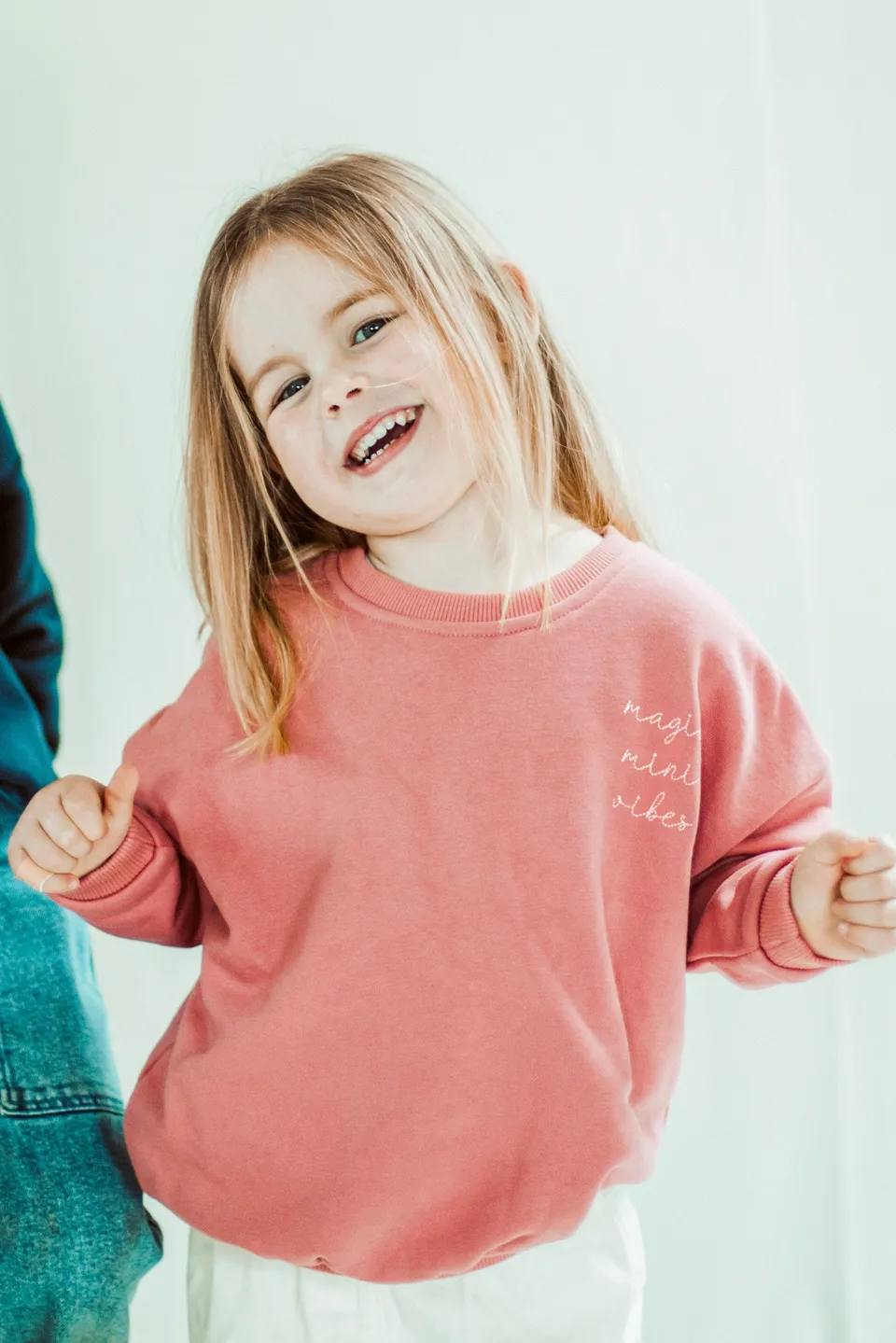 Ella and Rapha Mini Loose Fit felpa sweet raspberry cotone