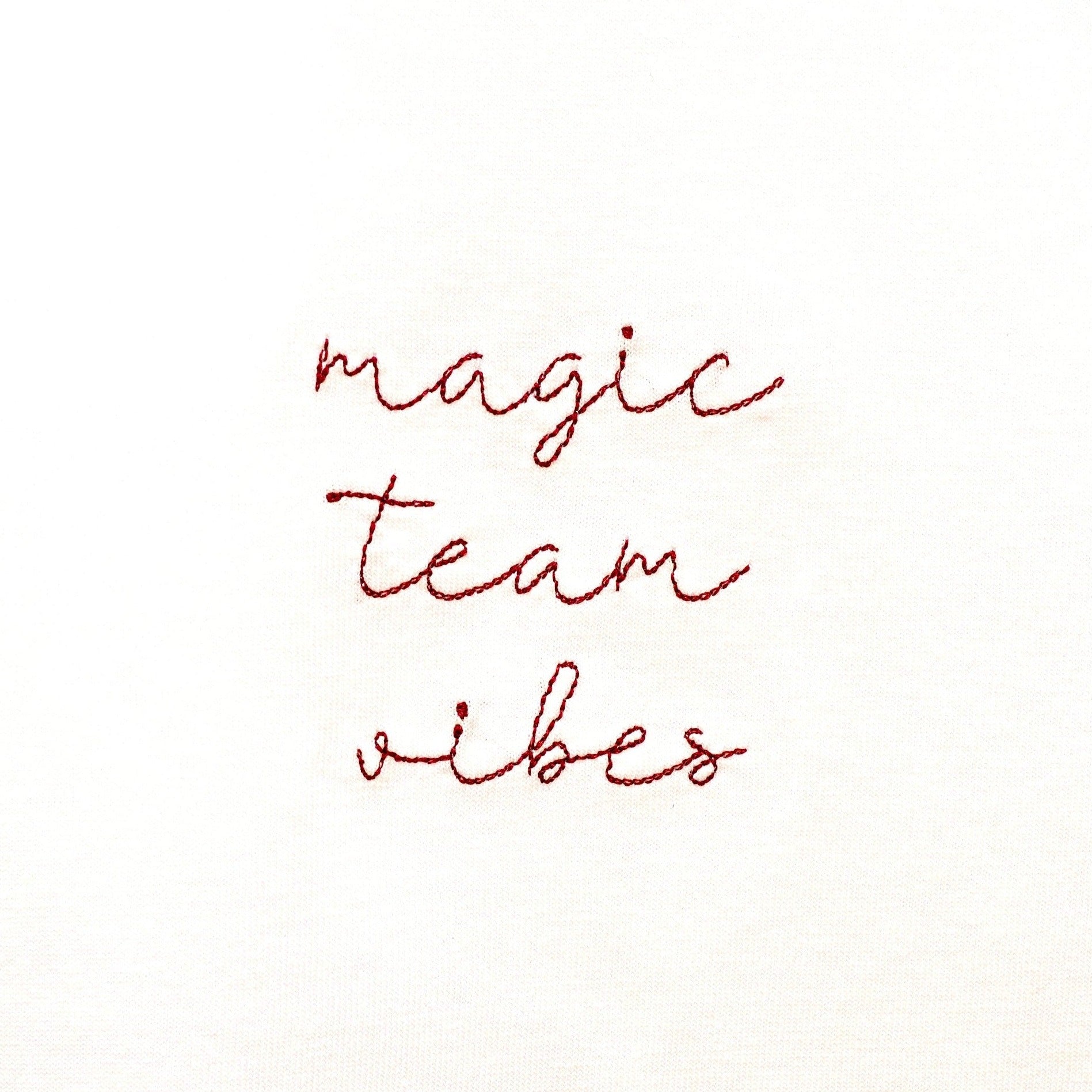 Ella and Rapha Magic Team Vibes t-shirt unisex bianca cotone
