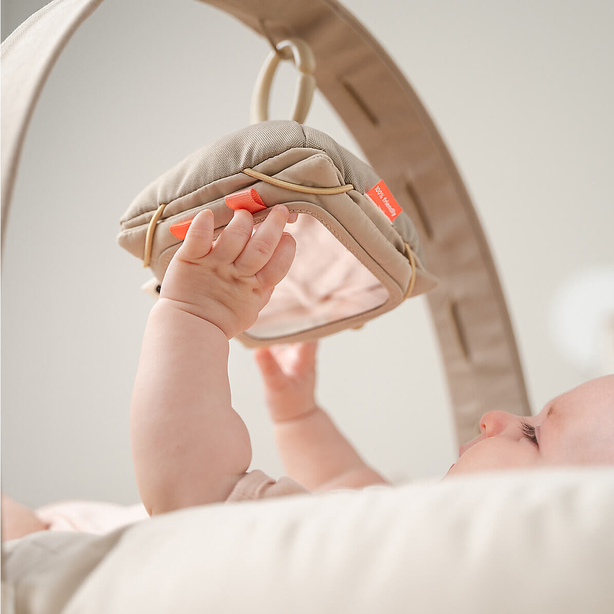 Done by Deer Tummy Time cuscino porta carte neonato