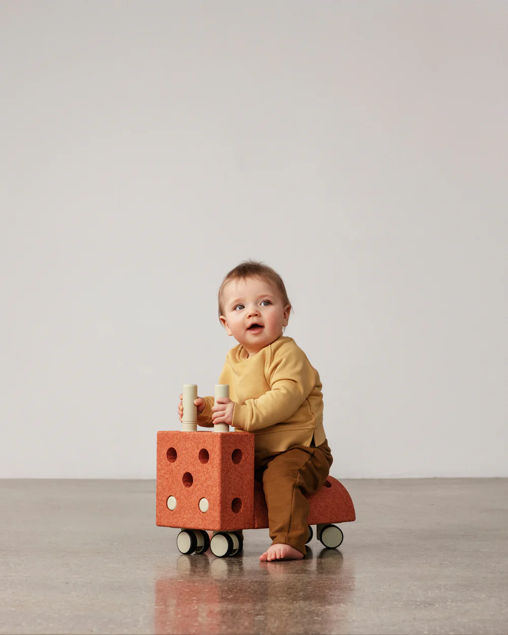 Modu Tiny Ride cavalcabile Orange-green 1-3 anni