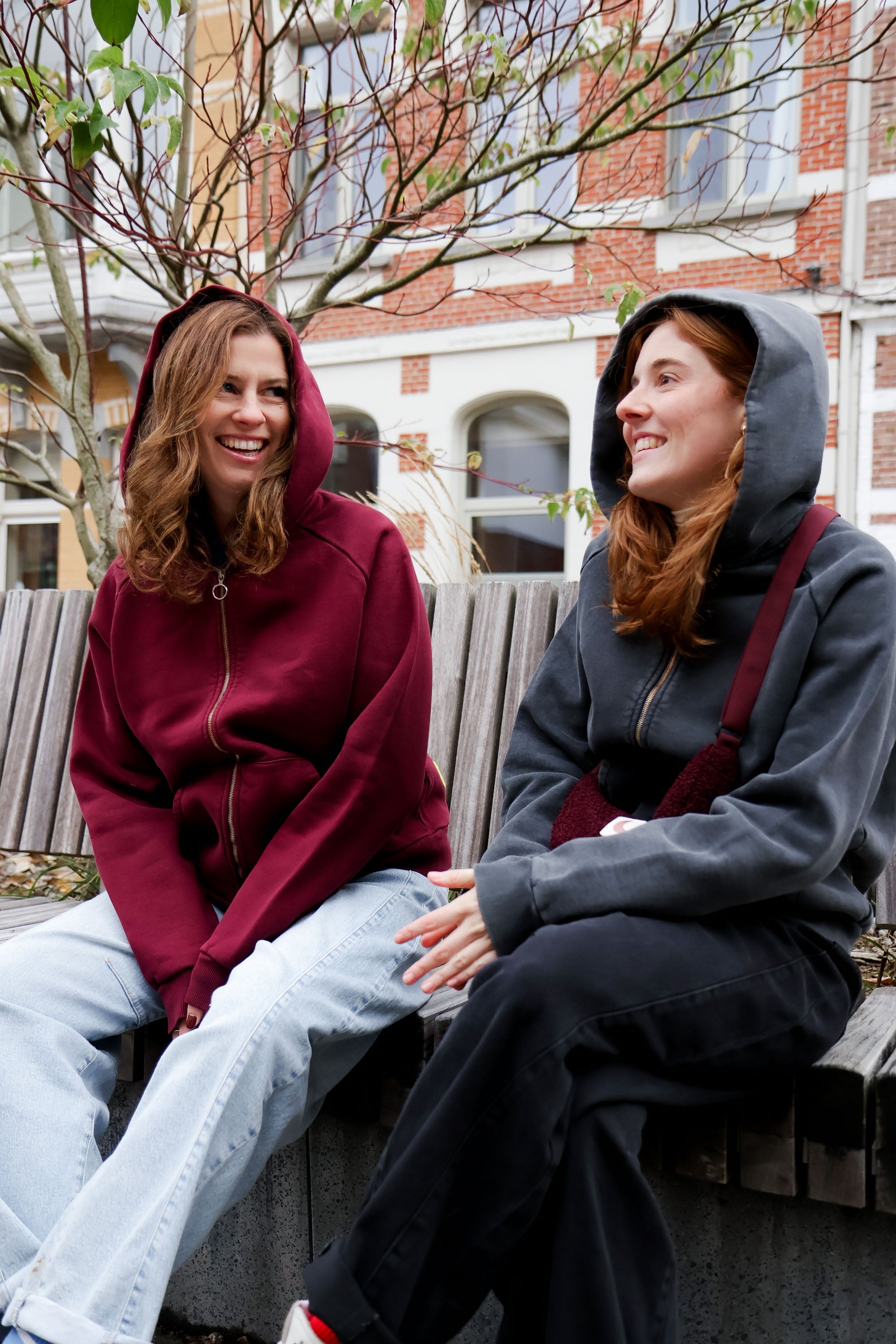 Ella and Rapha Smiley felpa donna cappuccio grigio cotone