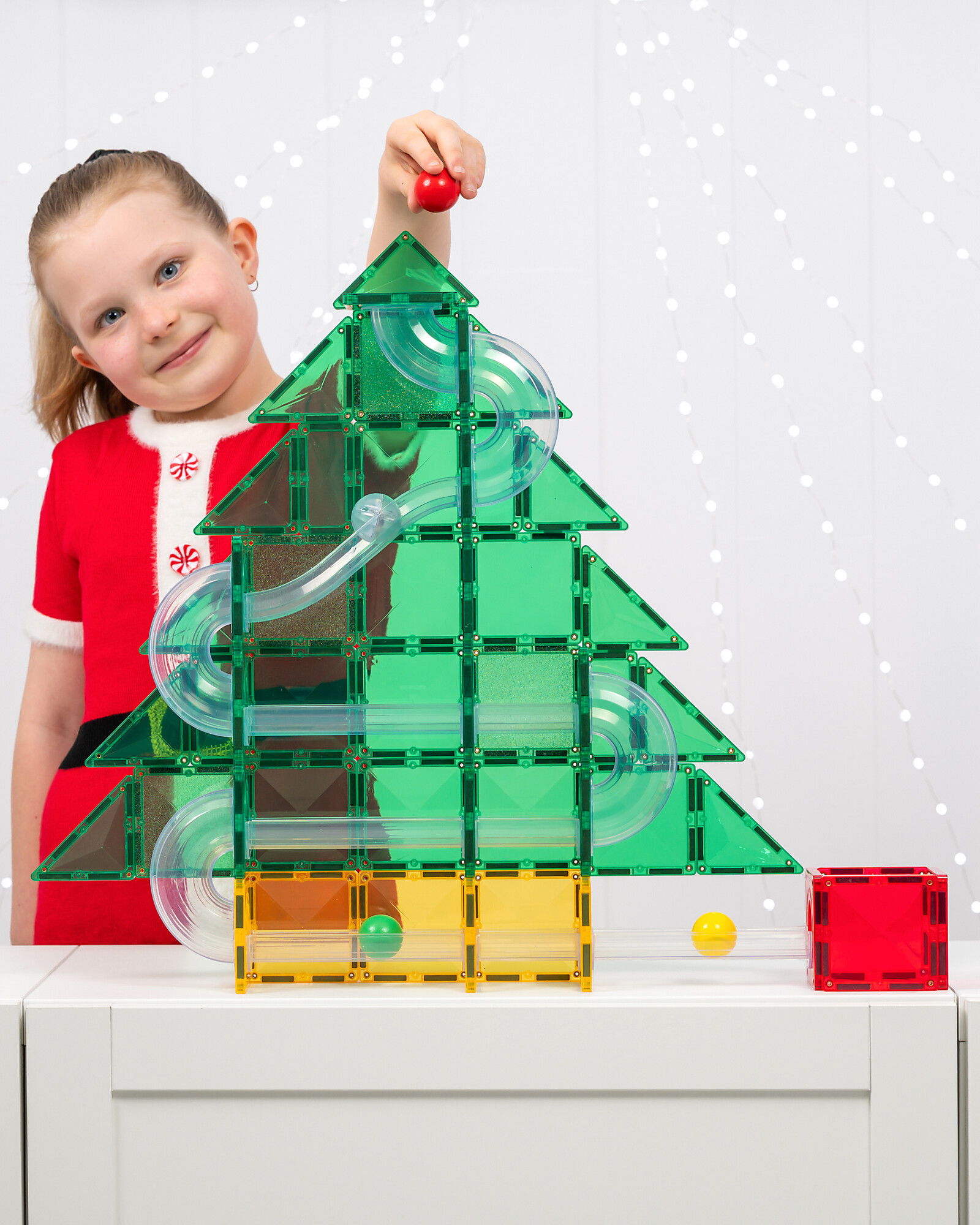 Connetix Albero di Natale pista magnetica 71 pezzi