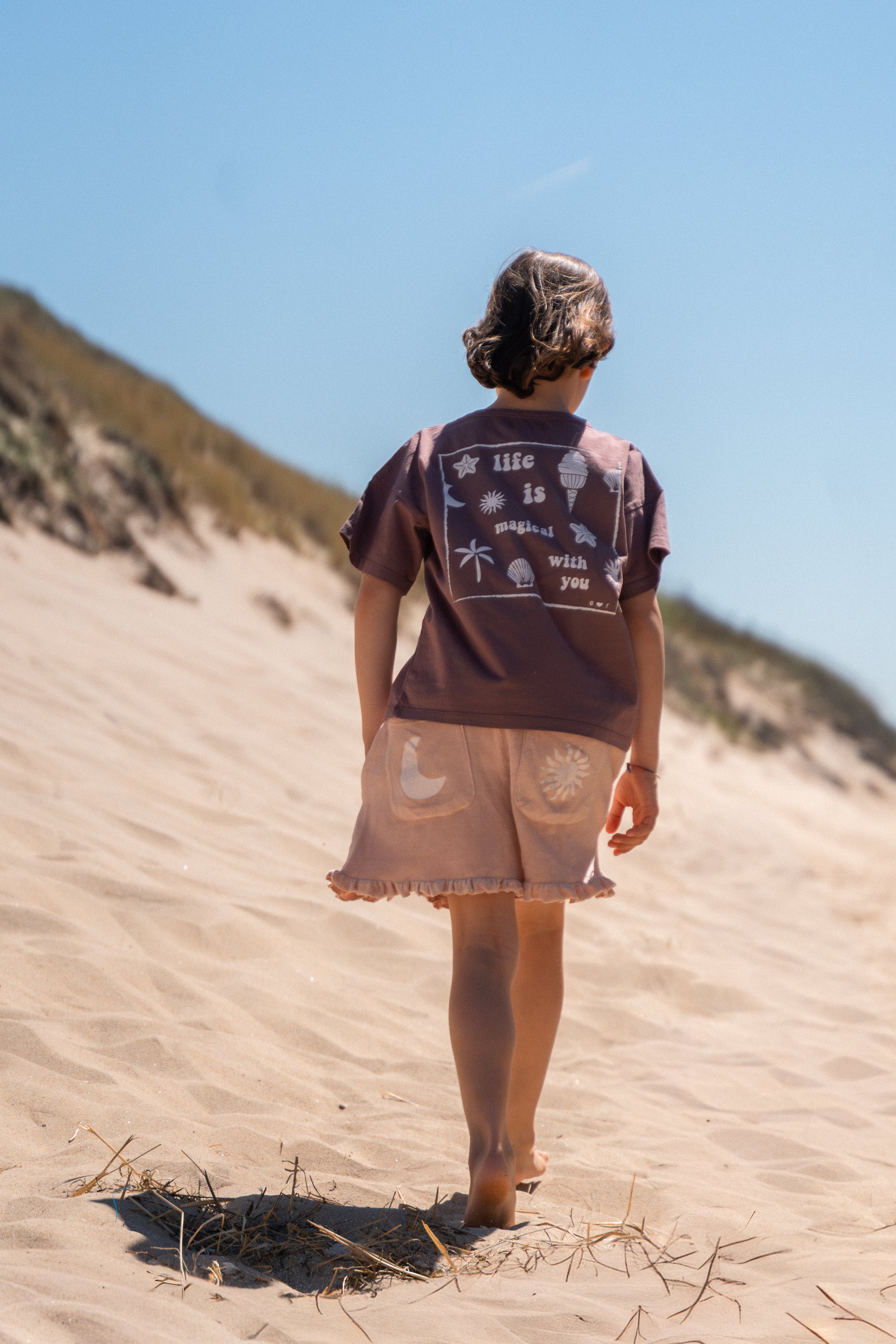 Ella and Rapha Life Is Magical t-shirt marrone bimbi