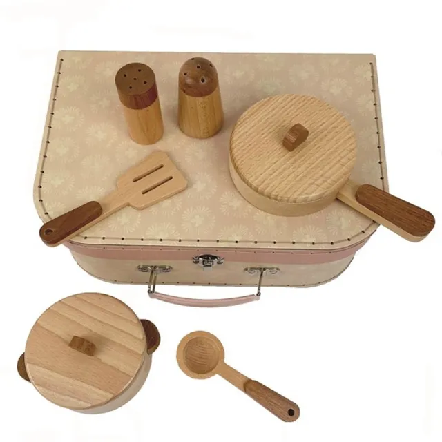 Egmont Toys set pentole gioco cucina legno con valigetta