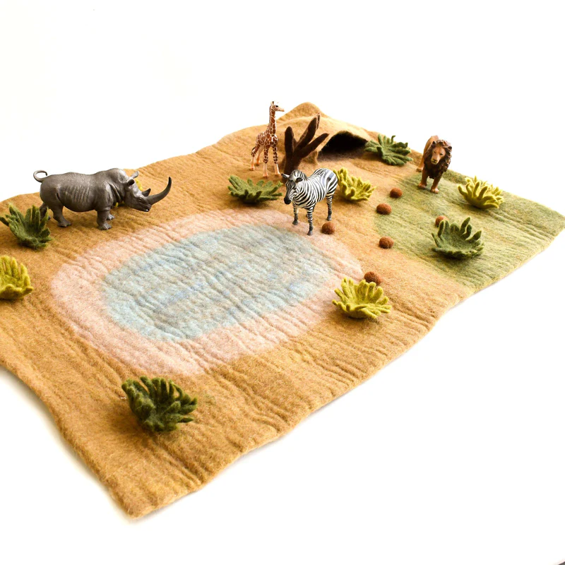 Tara Treasures Safari Playscape tappeto gioco feltro large savana