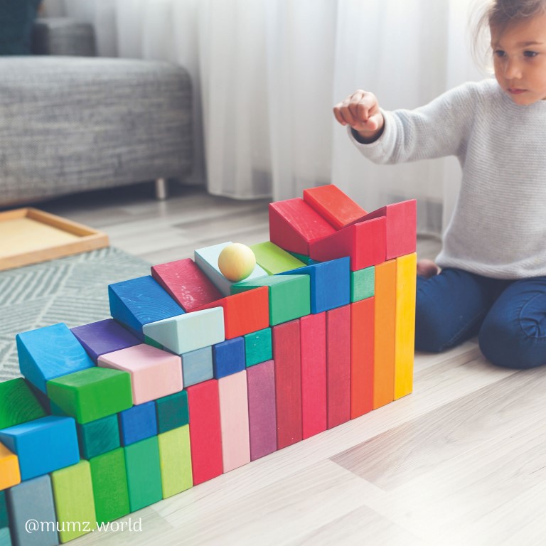 Grimm's Sloping Blocks costruzioni rainbow 30 pezzi