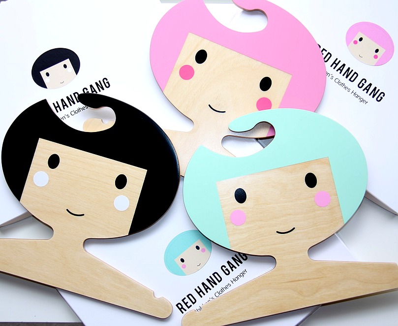 Red Hand Gang bambina gruccia legno rosa 25 cm
