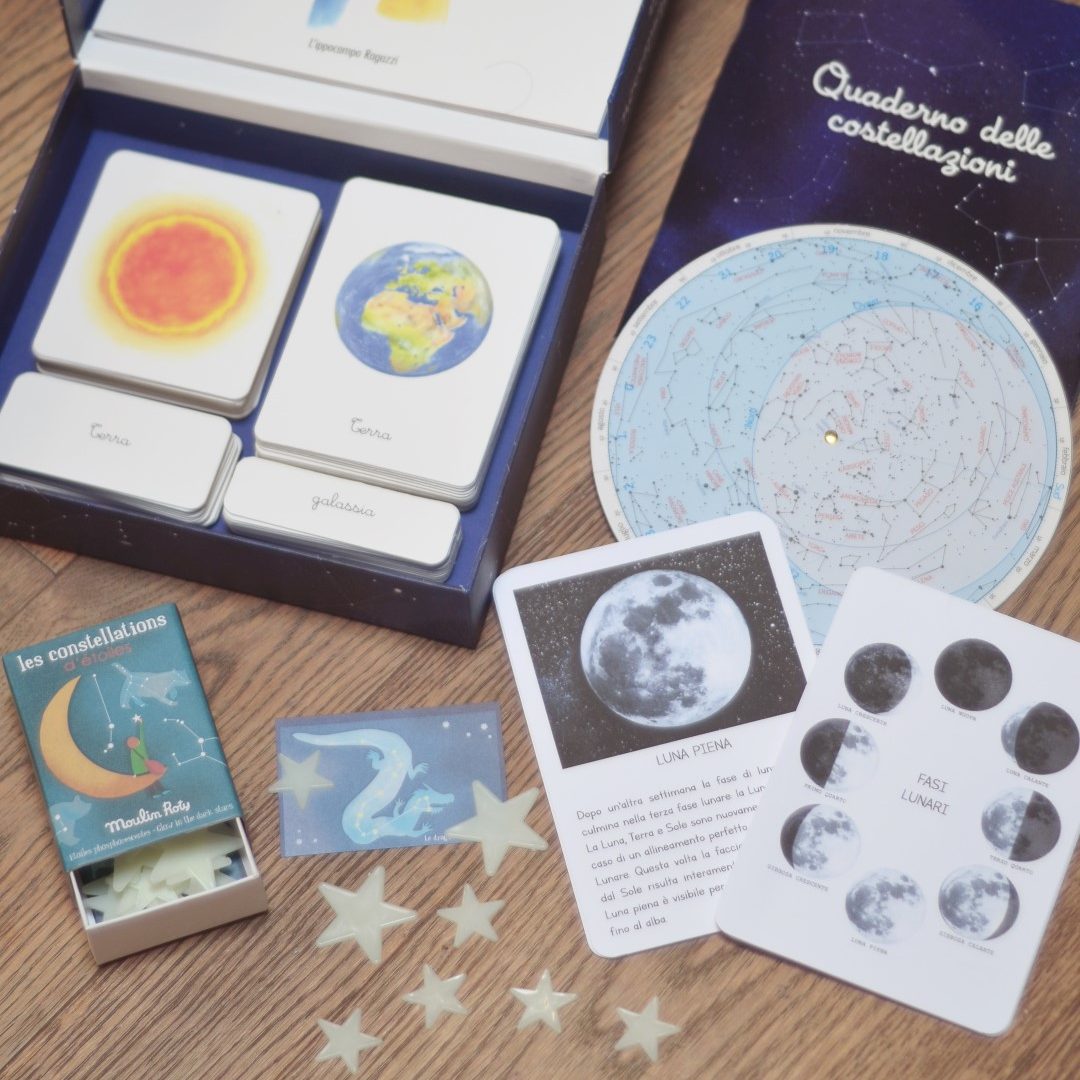 L'Ippocampo Montessori Astronomia cofanetto libro + mappe