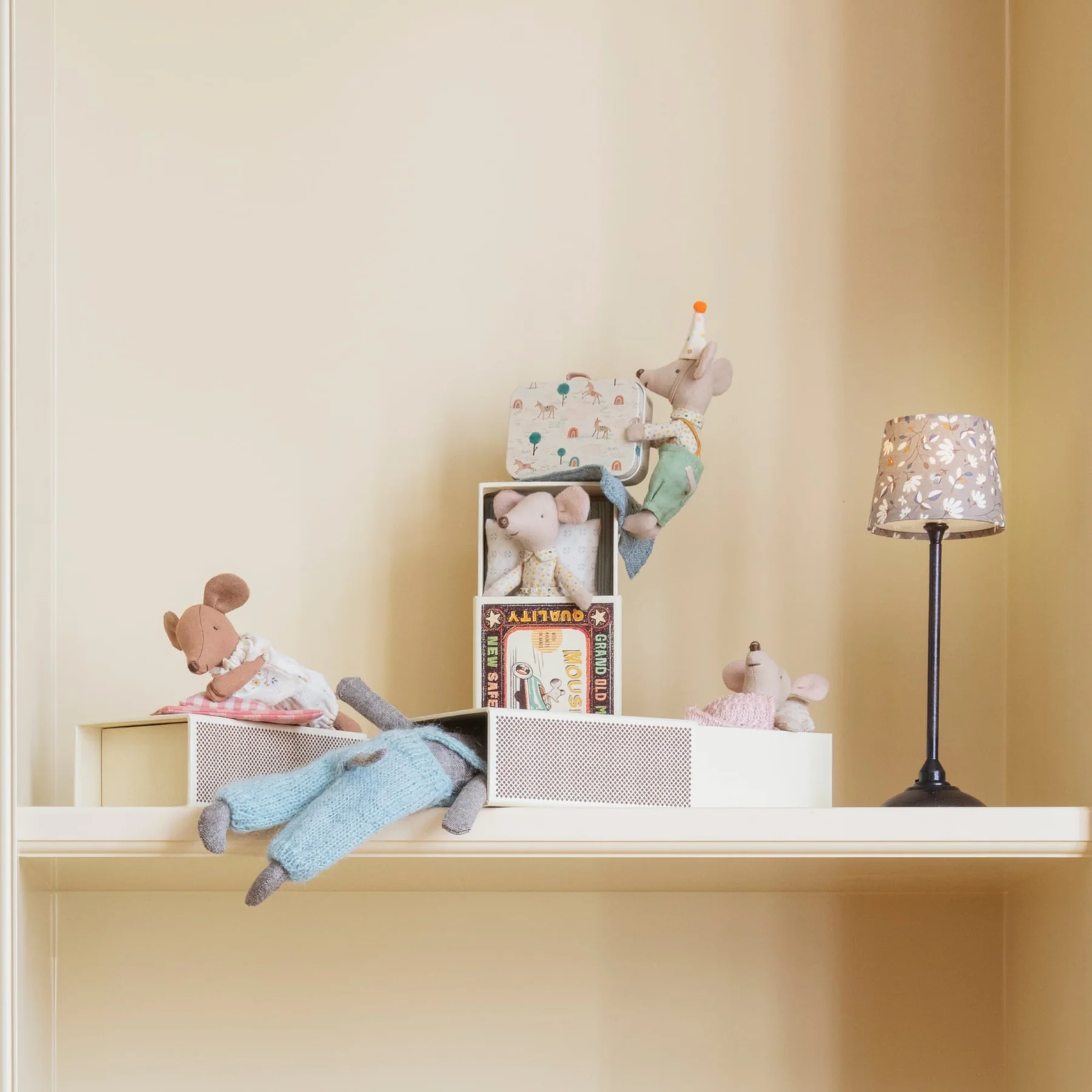 Maileg Little Brother in Box topolino cotone H 11 cm