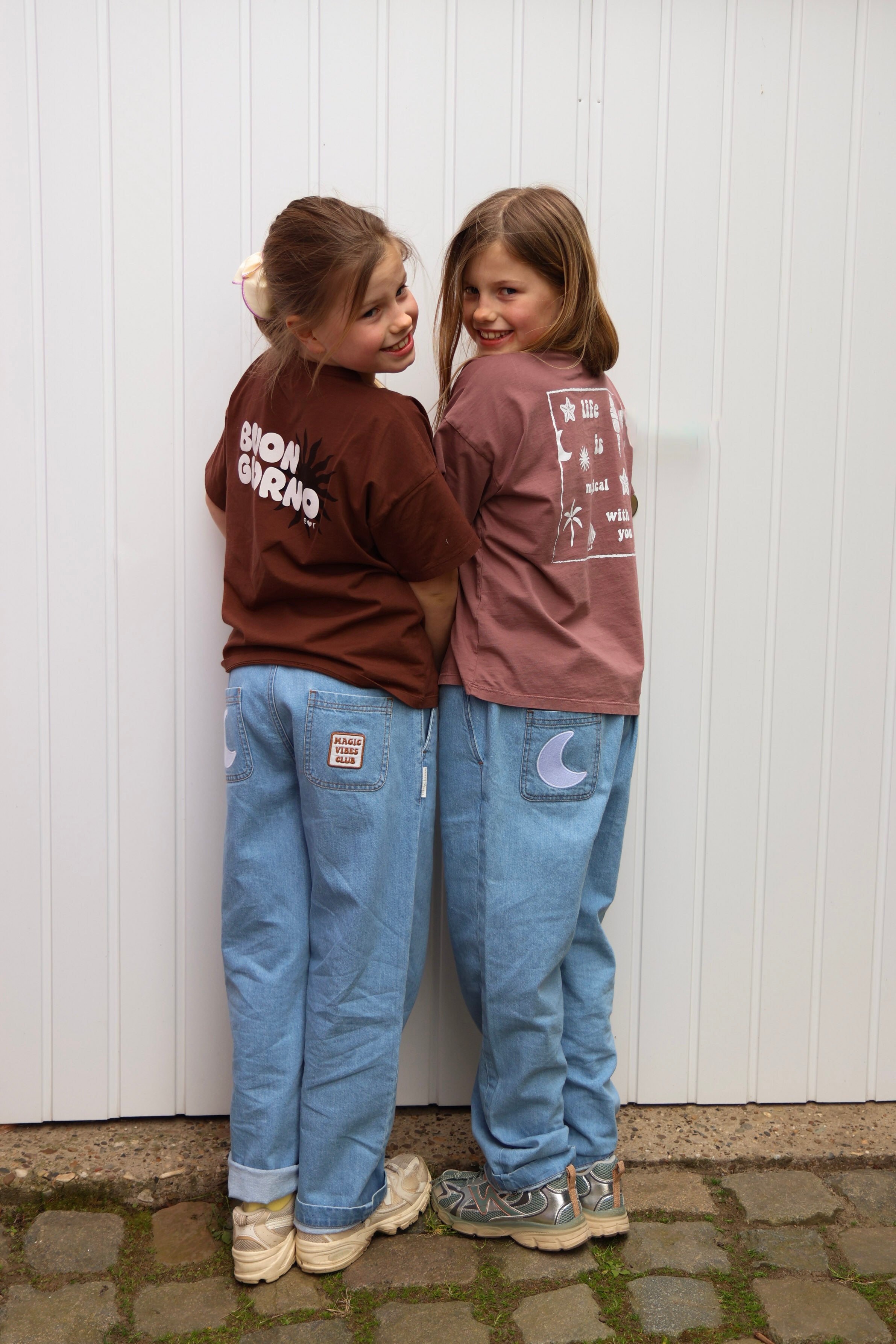 Ella and Rapha Life Is Magical t-shirt marrone bimbi