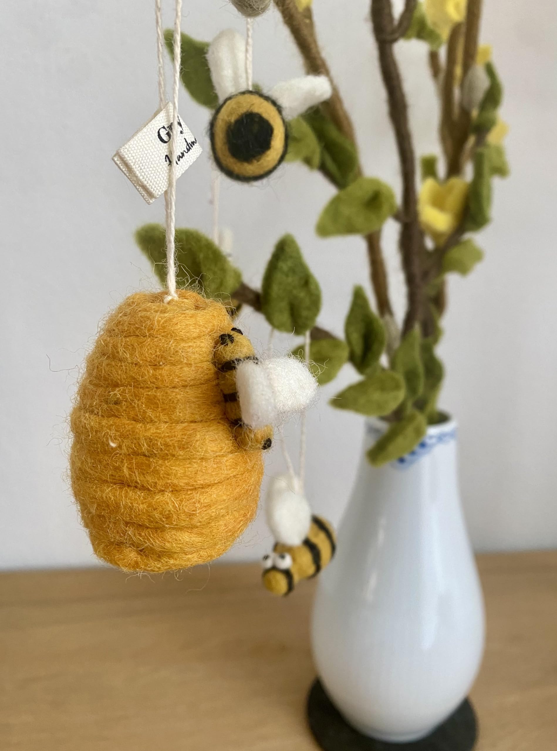 Gry & Sif Arnia con Ape pendente feltro 6 cm