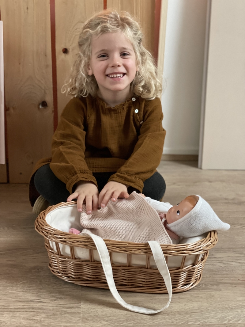 Egmont Toys cesta vimini porta bebé bambola 34 cm