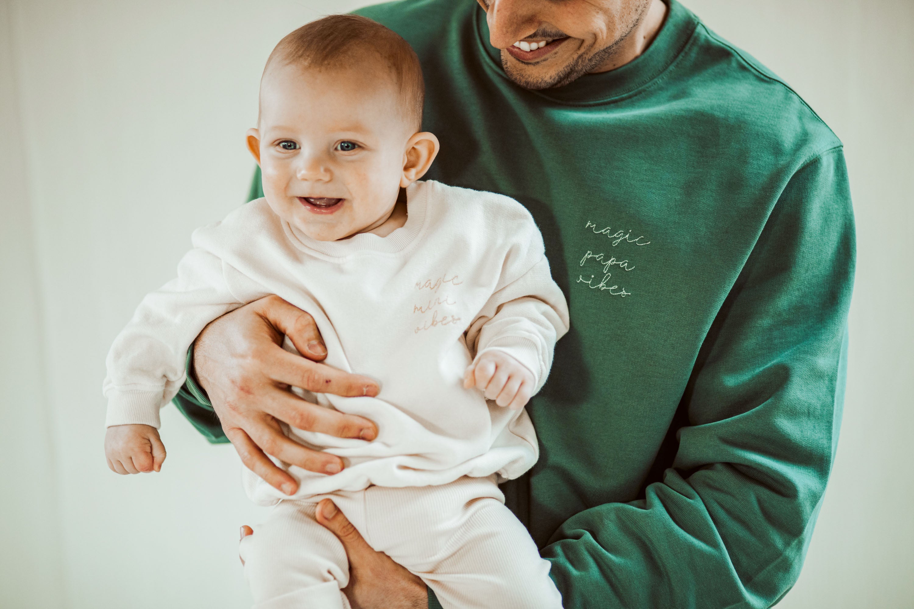 Ella and Rapha Mini felpa neonato avorio cotone bio