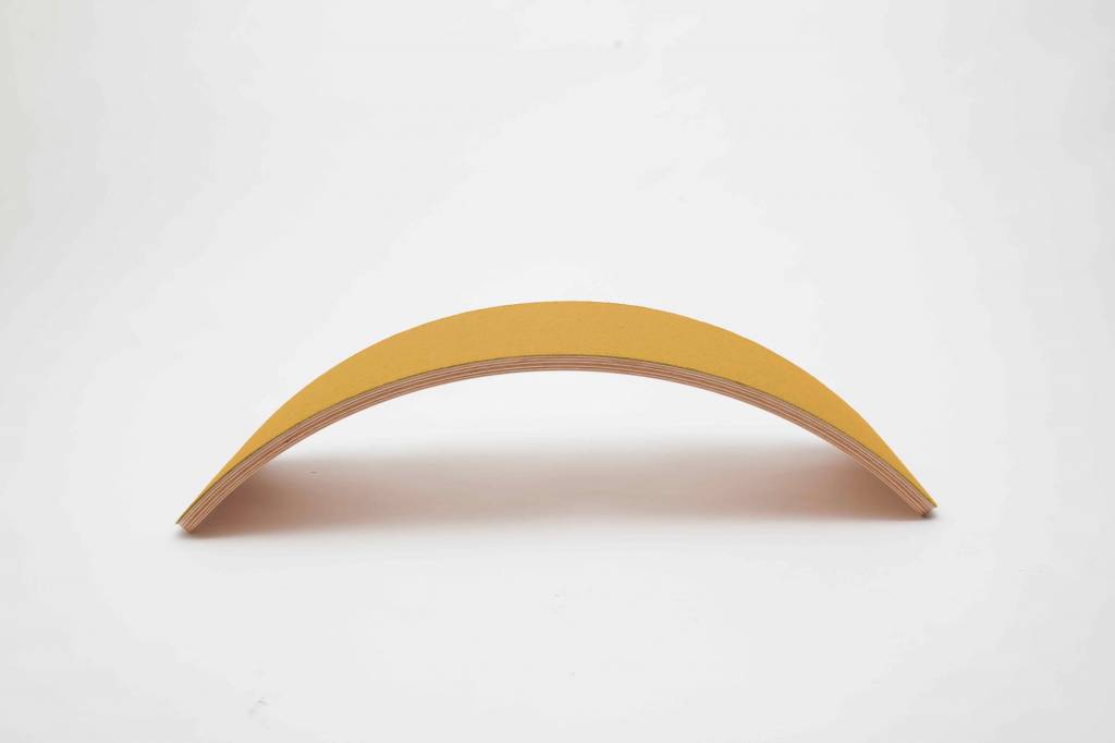 Wobbel Pro tavola equilibrio legno e feltro mustard