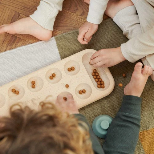 Liewood Taryn gioco mancala kalaha in legno