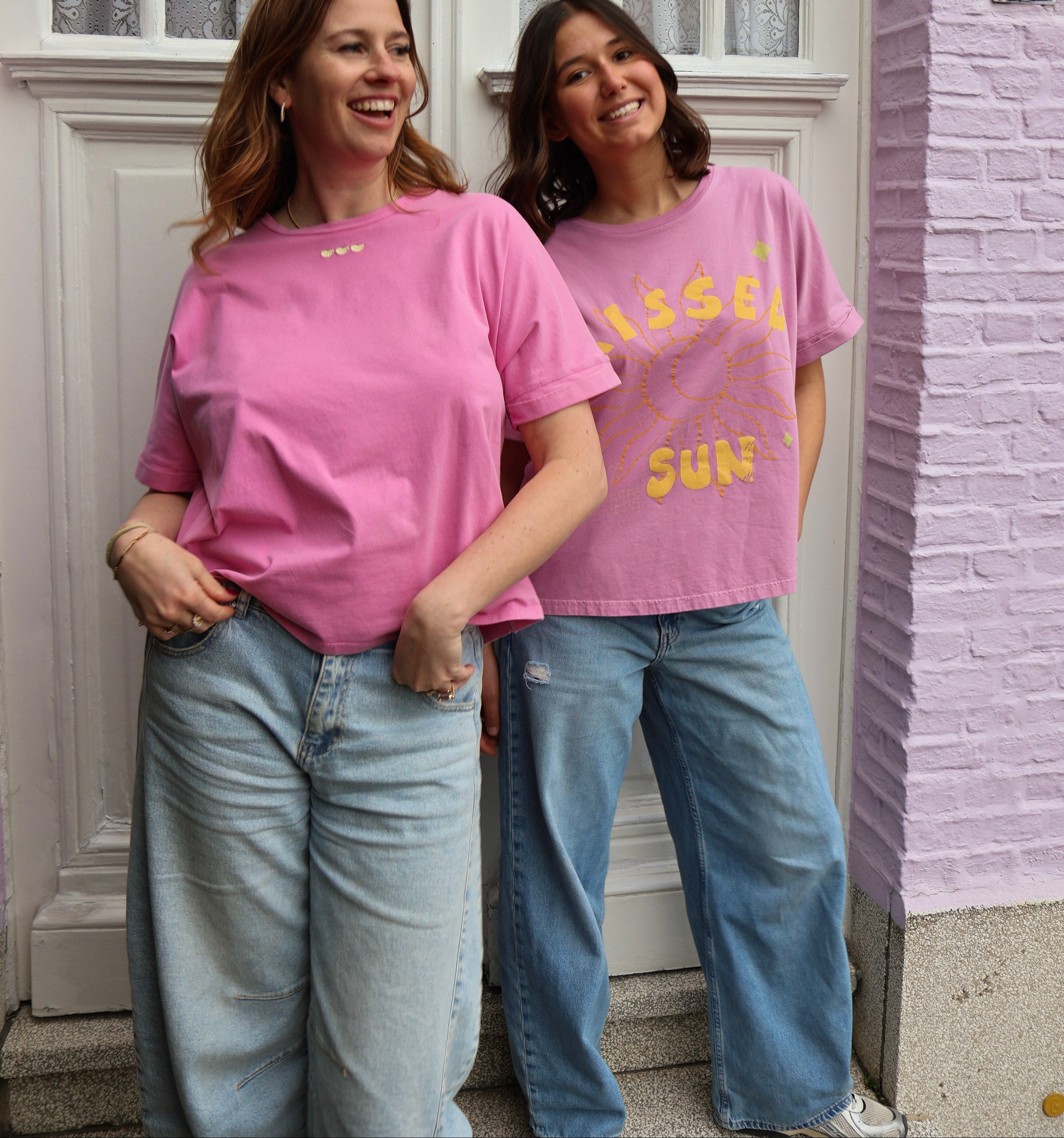 Ella and Rapha Kissed by the Sun t-shirt rosa loose cotone