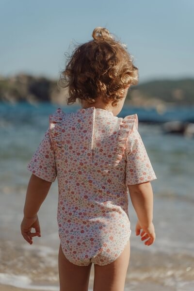Little Dutch costume mare bambina rosa fiori UPF 40+ manica corta