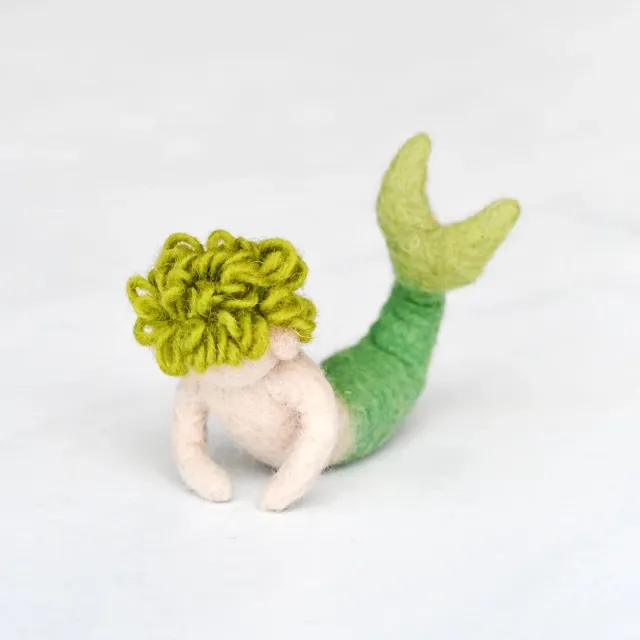 Tara Treasures Merman feltro tritone capelli verdi 13 cm