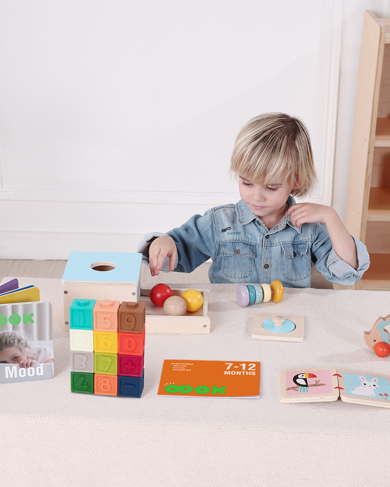 Tooky Toy Scatola Multisensoriale gioco montessori 22 pezzi