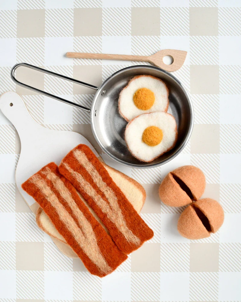Tara Treasures Breakfast Bacon Egg cibo in feltro interattivo