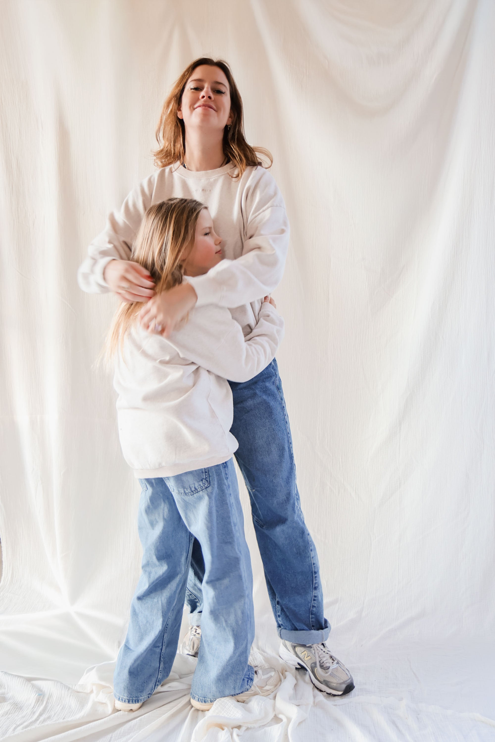 Ella and Rapha To The Moon felpa beige loose fit bimbi