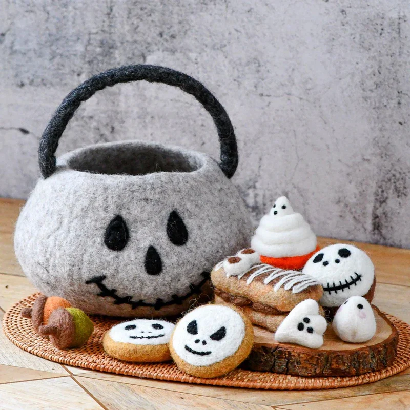 Tara Treasures Spooky Ghost set feltro Halloween
