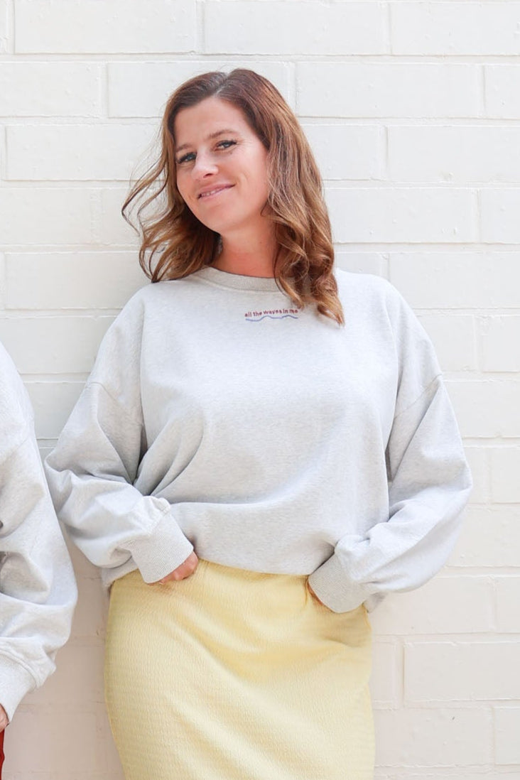 Ella and Rapha Waves felpa grigia loose fit donna