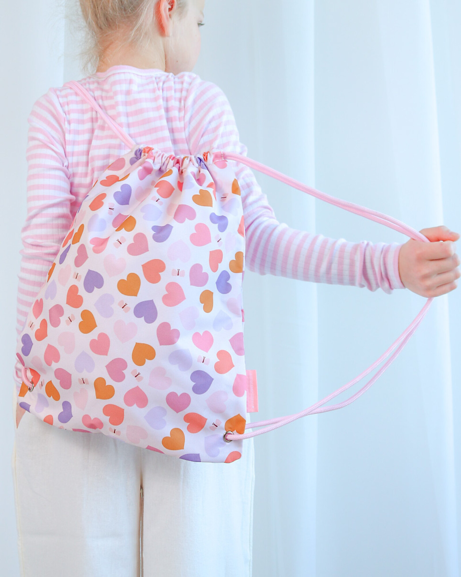 A Little Lovely Company Cuori sacca coulisse 32x42 cm